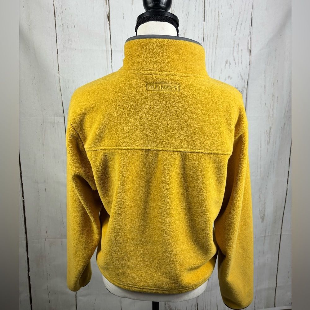 Old Navy '94 Half Zip Thick Fleece Cropped Pullover in Honey Mustard - Picture 2 of 7